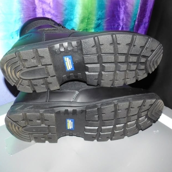 Skechers Black Men's Boots - Picture 3 of 6